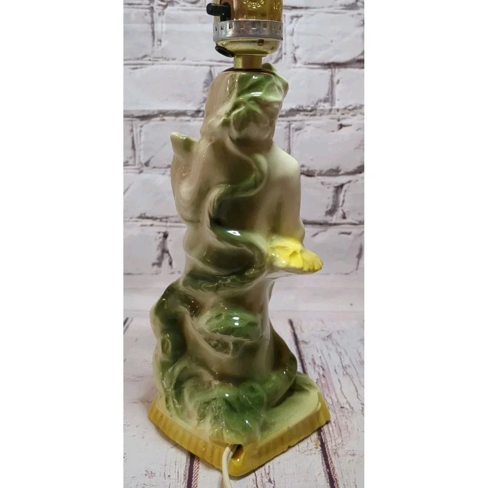 Vintage 50s-60s Ceramic Lamp Chinese Oriental Asian Figure‎ Playing A Lute Works